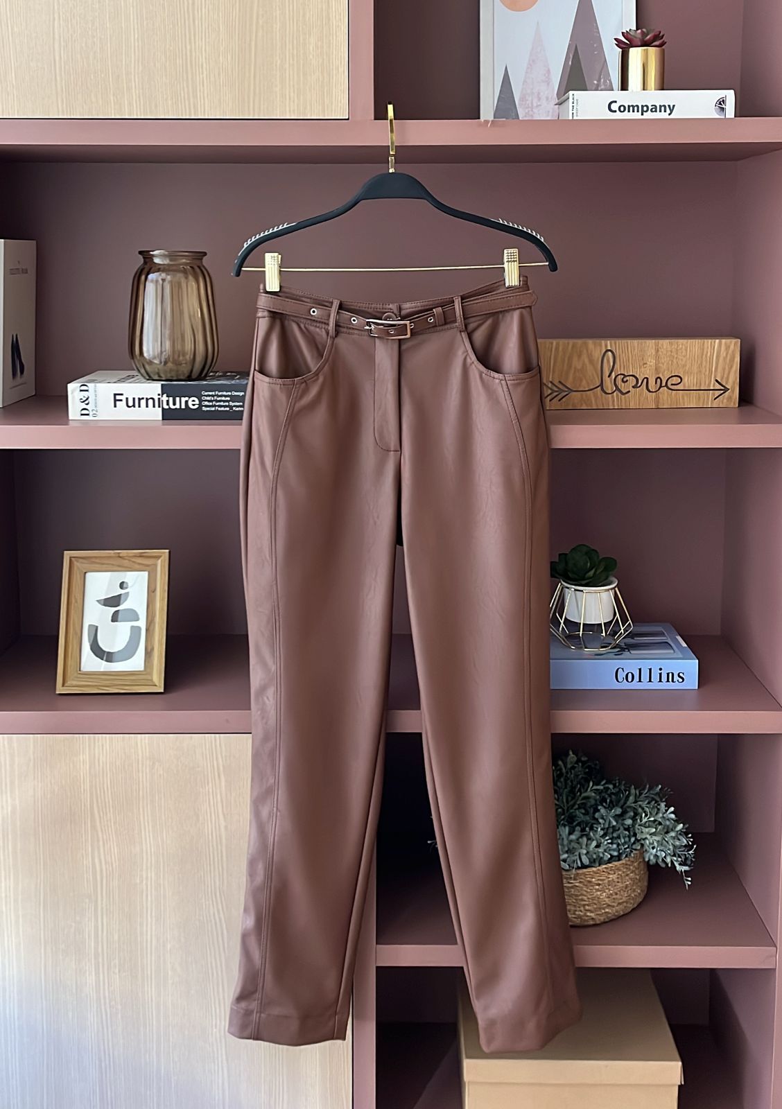 Calça Giovana Couro Eco