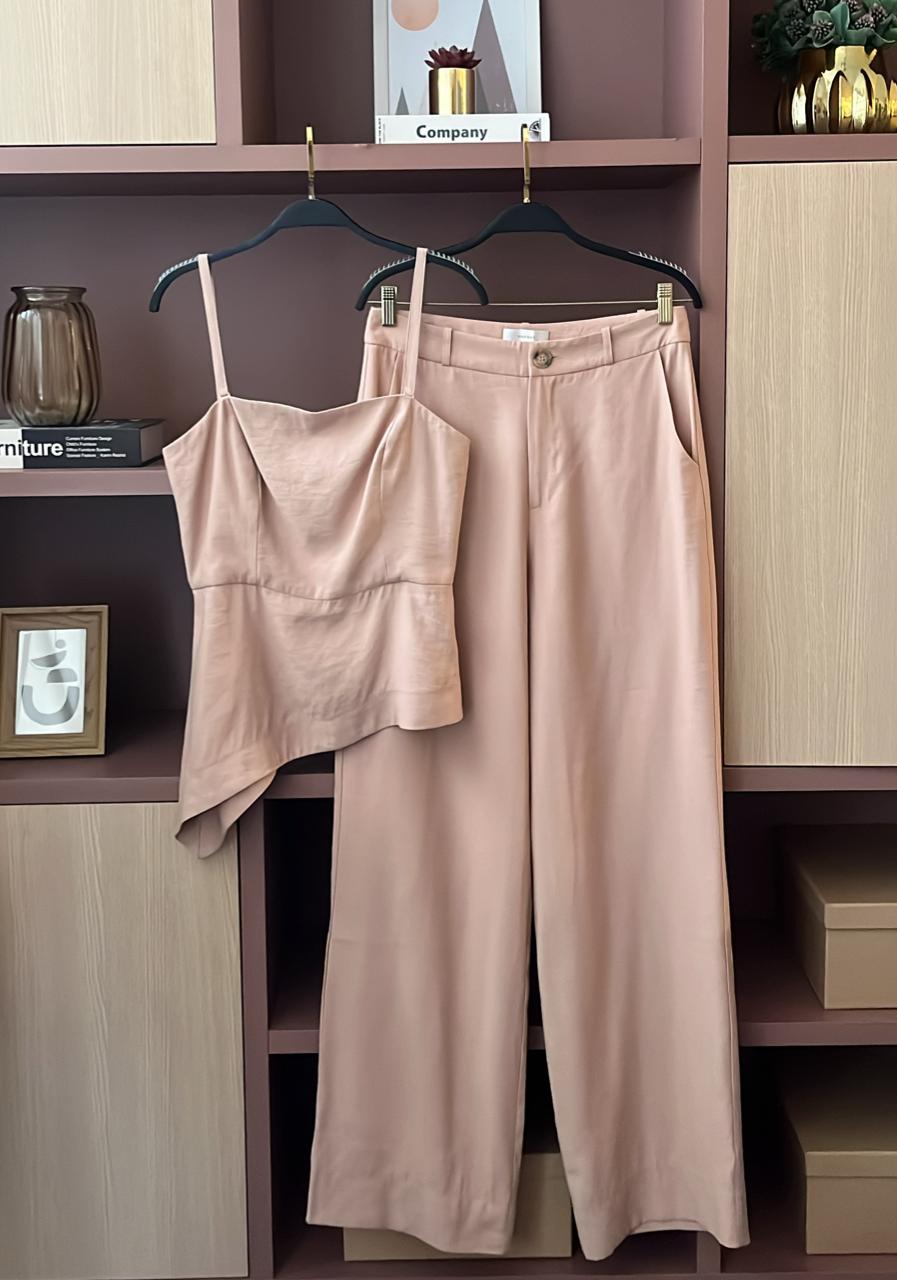 Conjunto Patricia Alfaiataria