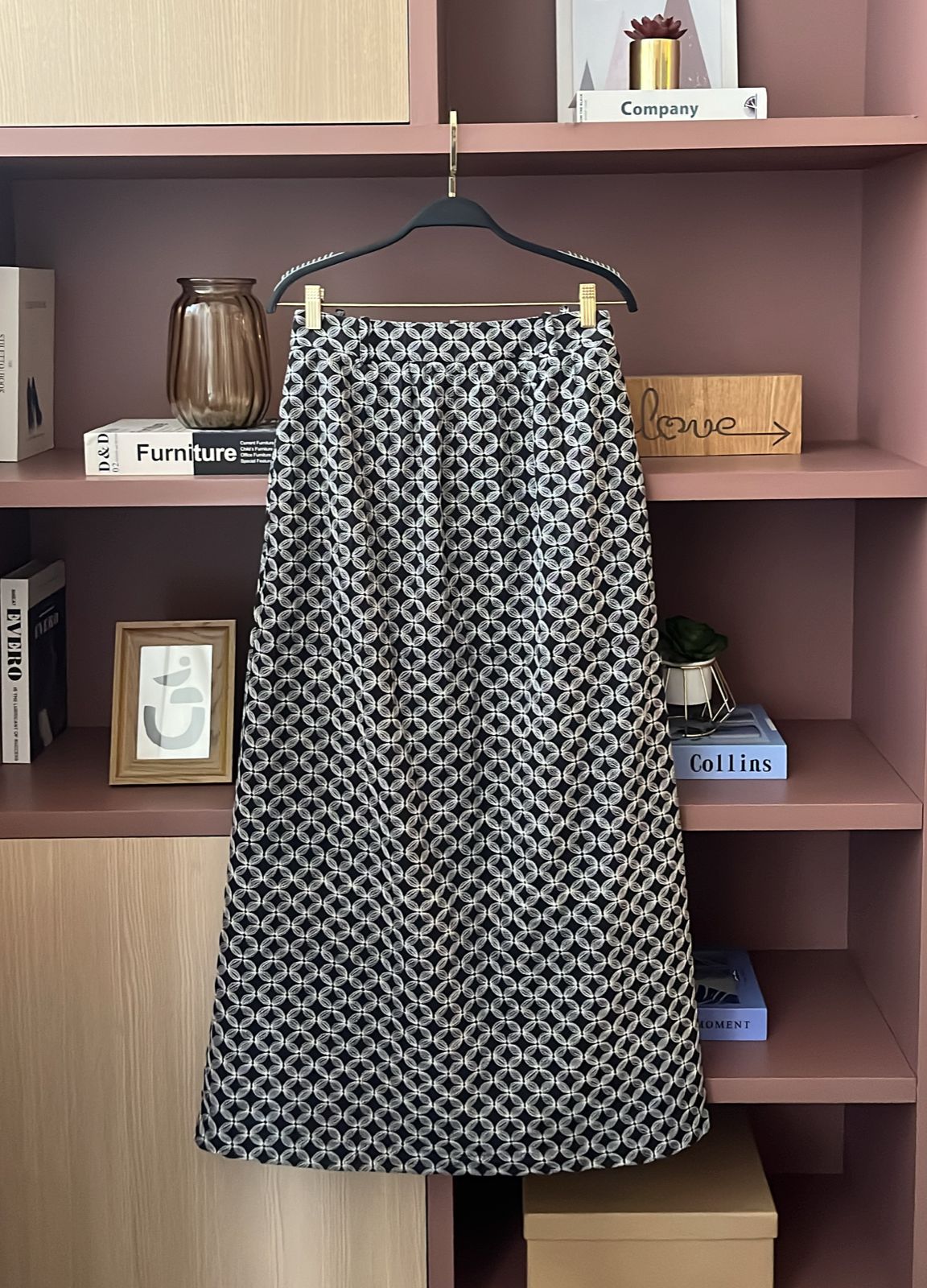 Saia Ana Alfaiataria Bordada